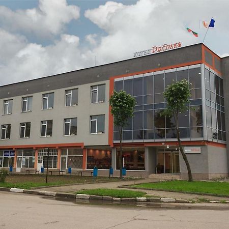 Provans Famili Hotel Letnitsa Exterior foto
