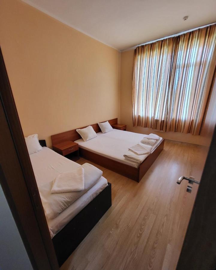 Provans Famili Hotel Letnitsa Exterior foto