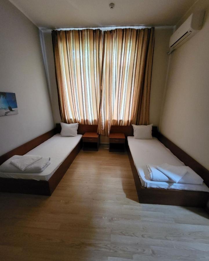 Provans Famili Hotel Letnitsa Exterior foto